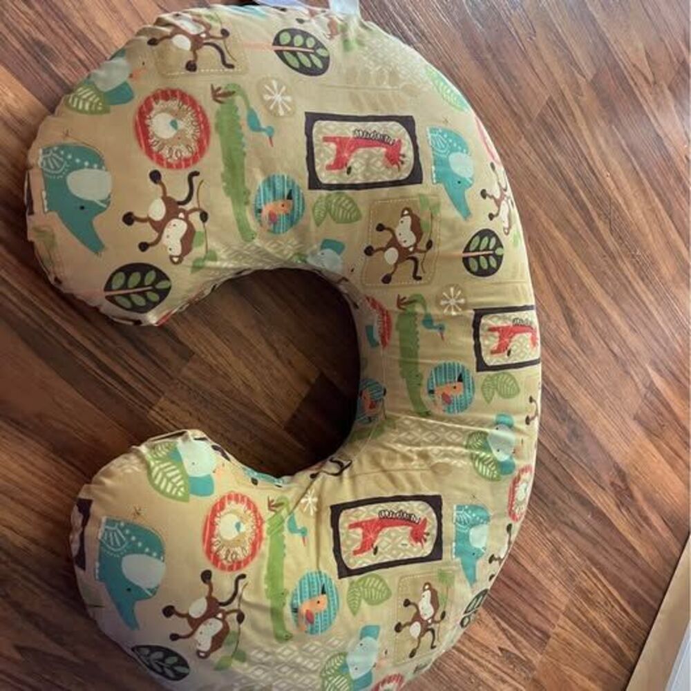 Boppy Nursing Pillow and Positioner